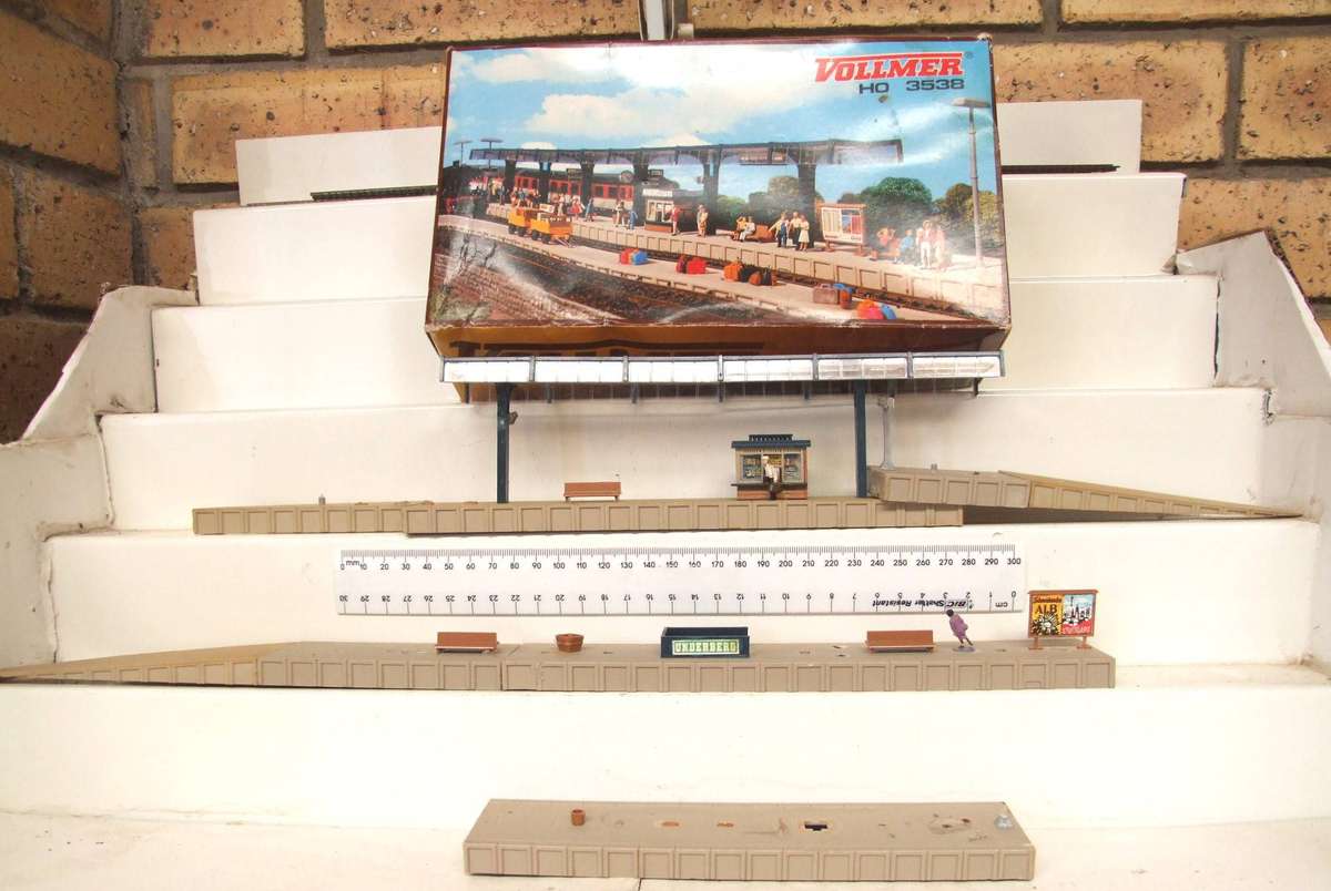 VOLLMER HO: On Auction is this Station Platform in Fair Used and Boxed Condition.