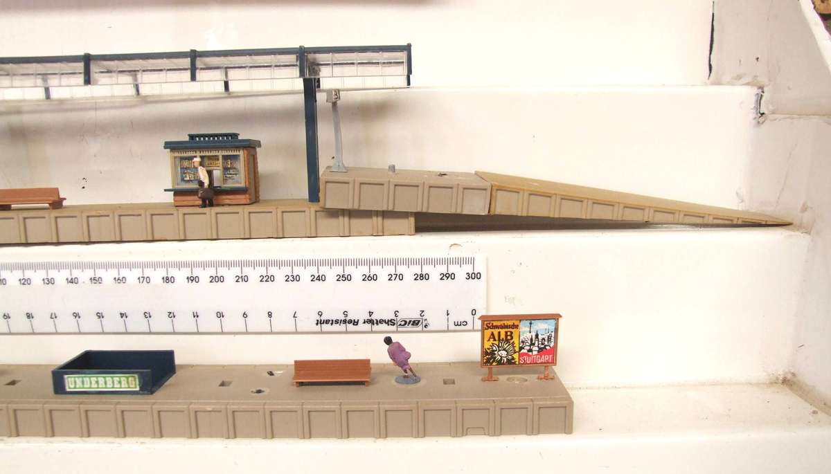 VOLLMER HO: On Auction is this Station Platform in Fair Used and Boxed Condition.