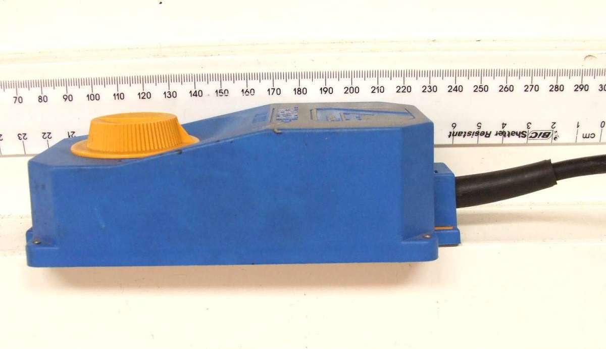 LIMA POWER SUPPLY:  European 220V/10.5V DC Power Supply/Controller in good un-boxed condition(Italy)