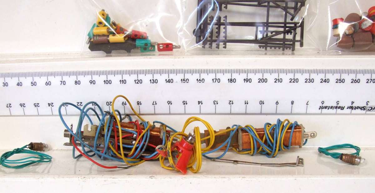 MARKLIN HO:  On Auction are these Mixed Parts in Good Used Condition.(GR)