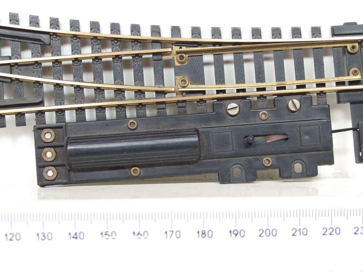 AHM HO/OO: Electro-mechanical Brass RH Point in Good Used and Un-Boxed Condition.(England)