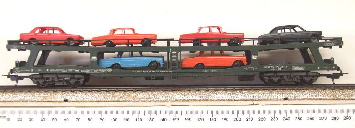 LIMA HO: Vintage DB Auto Transporter with 6 Car Load is in Fair, Used condition (Italy)