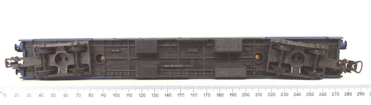 LIMA HO: SAR Blue Train Passenger Coach in Good Un-Boxed condition(Italy)