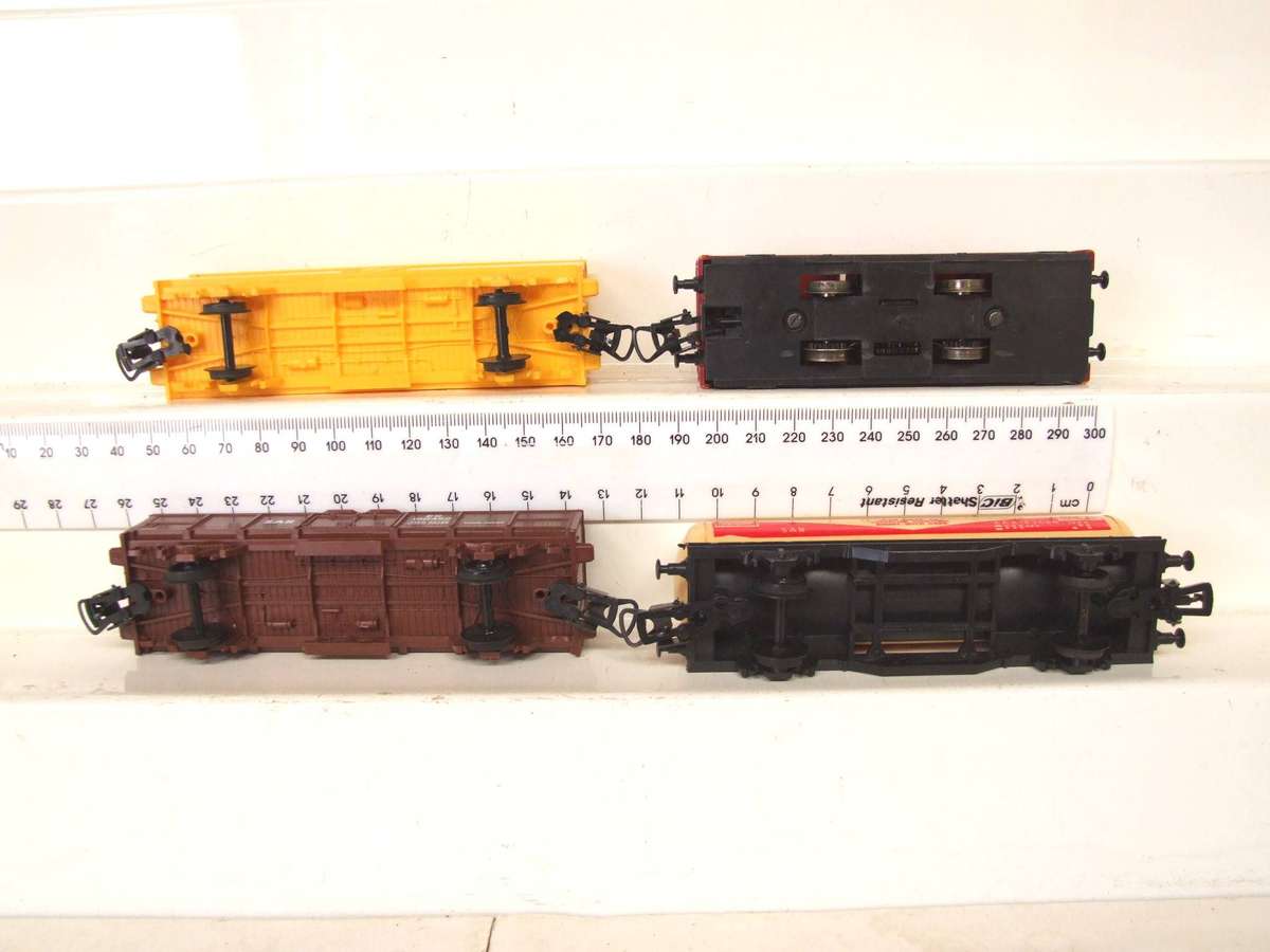 LIMA HO:  Vintage "CAPE TOWN" Junior Train Set in Good, Used, Boxed condition (Italy)