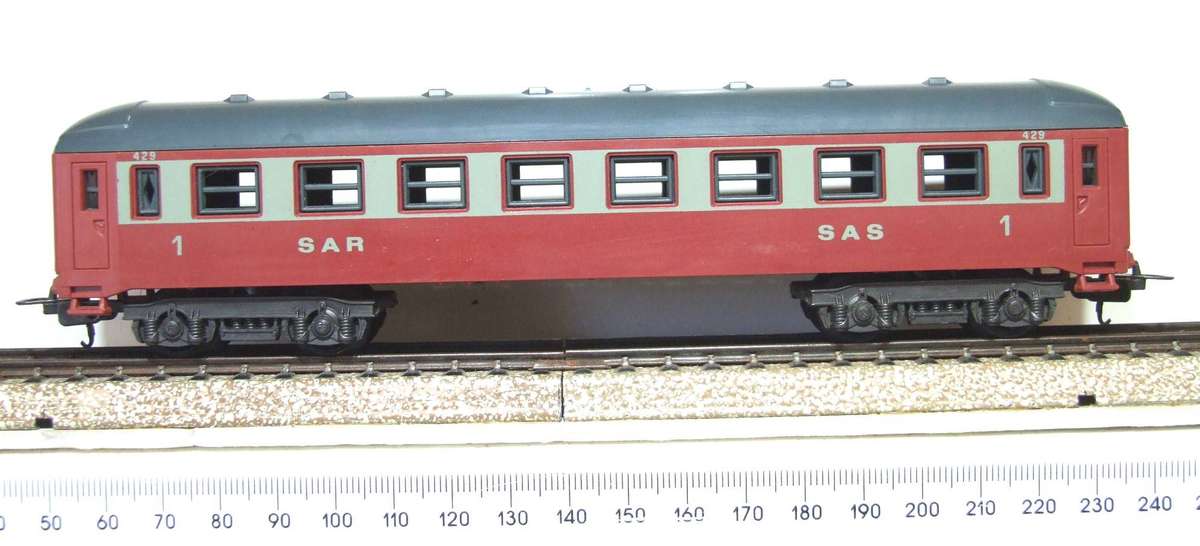 LIMA HO:  Vintage SAR Junior Orange Express Passenger Coach in Good Un-Boxed condition (Italy)