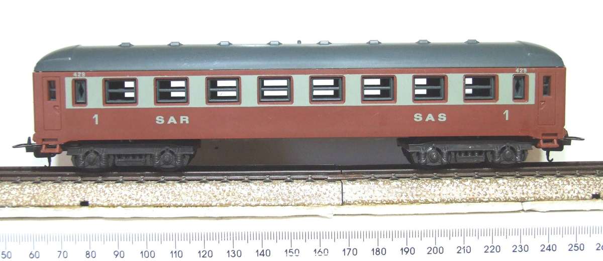 LIMA HO:  Vintage SAR Junior Orange Express Passenger Coach in Good Un-Boxed condition (Italy)