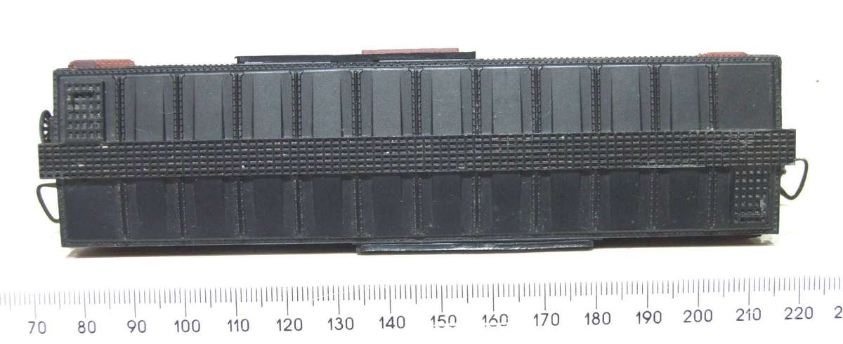 LIFE LIKE HO: 40' SANTA FE Box Car in Good Un-Boxed Condition