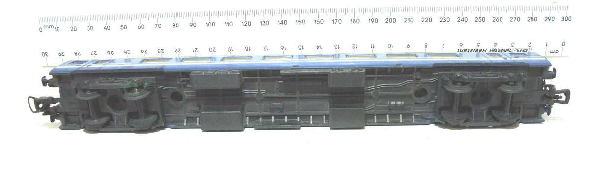 LIMA HO: SAR Blue Train Passenger Coach in Fair Play worn, Un-Boxed condition(Italy)