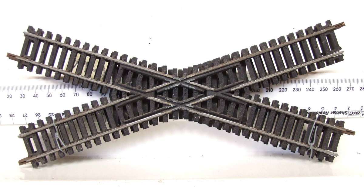 LIMA HO: 3pc Steel Crossover Tracks in Fair Used un-boxed condition(Italy).