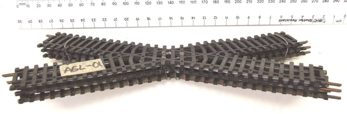 LIMA HO: 3pc Steel Crossover Tracks in Fair Used un-boxed condition(Italy).