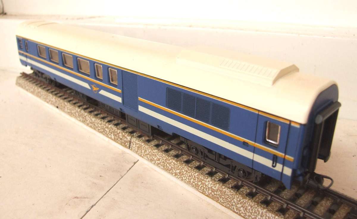 LIMA HO: Upmarket SAR Blue Train Composite Coach in Like New, Boxed condition(Italy)