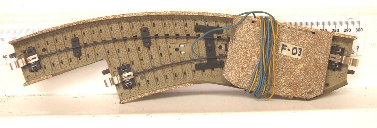 MARKLIN-M HO: 3-Rail RH Electromagnetic Point in Good Used un-boxed condition.(W-GR)