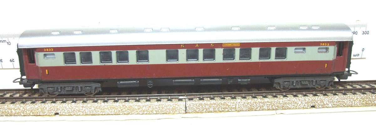 LIMA HO: SAR "Trans Karoo" 1st Class Passenger Coach in Good, Used and Un-boxed condition(Italy)