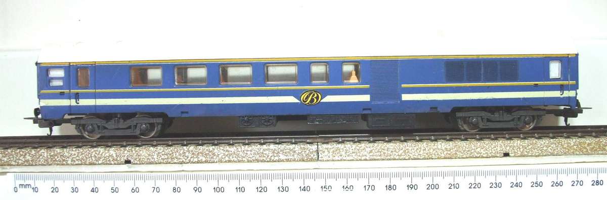LIMA HO: SAR `Blue Train" 1st Class Composite Coach in Fair un-boxed condition(Italy)