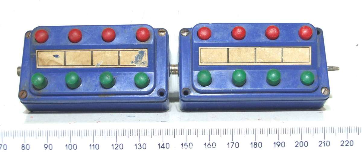 MARKLIN HO: 2pc Vintage Point Switches in Good, Used un-boxed condition (Germany)