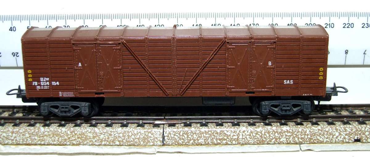 LIMA HO: Vintage Brown OZ Wagon in Good, Un-Boxed Condition (Italy)