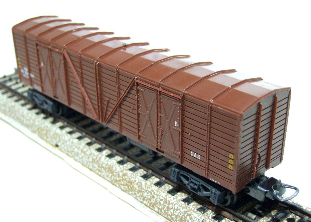 LIMA HO: Vintage Brown OZ Wagon in Good, Un-Boxed Condition (Italy)