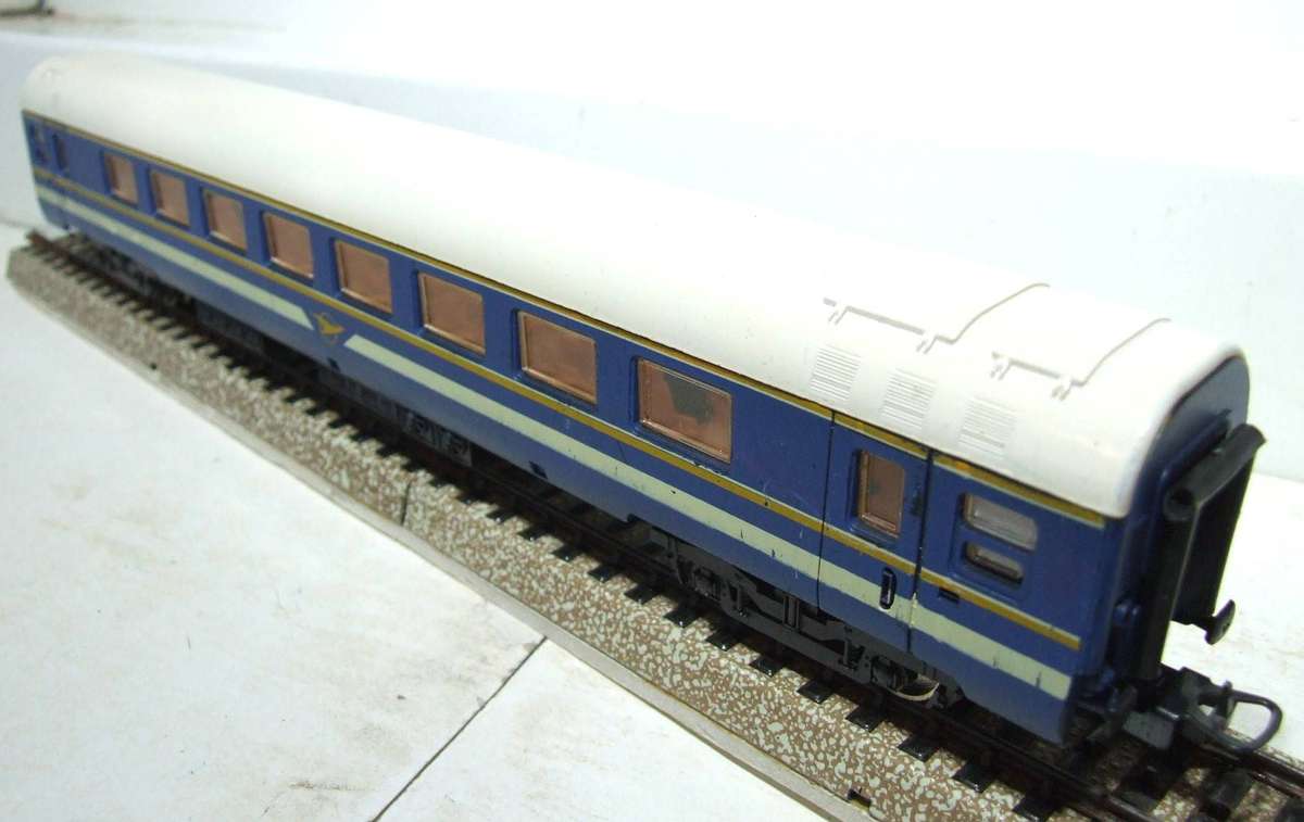 LIMA HO: SAR `Blue Train" 1st Class Passenger Coach in Fair un-boxed condition(Italy)