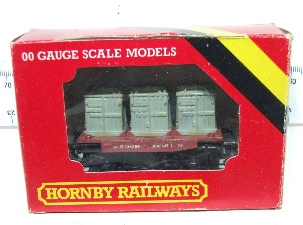 HORNBY OO: Vintage Small Container Car in Good, Boxed condition(England)
