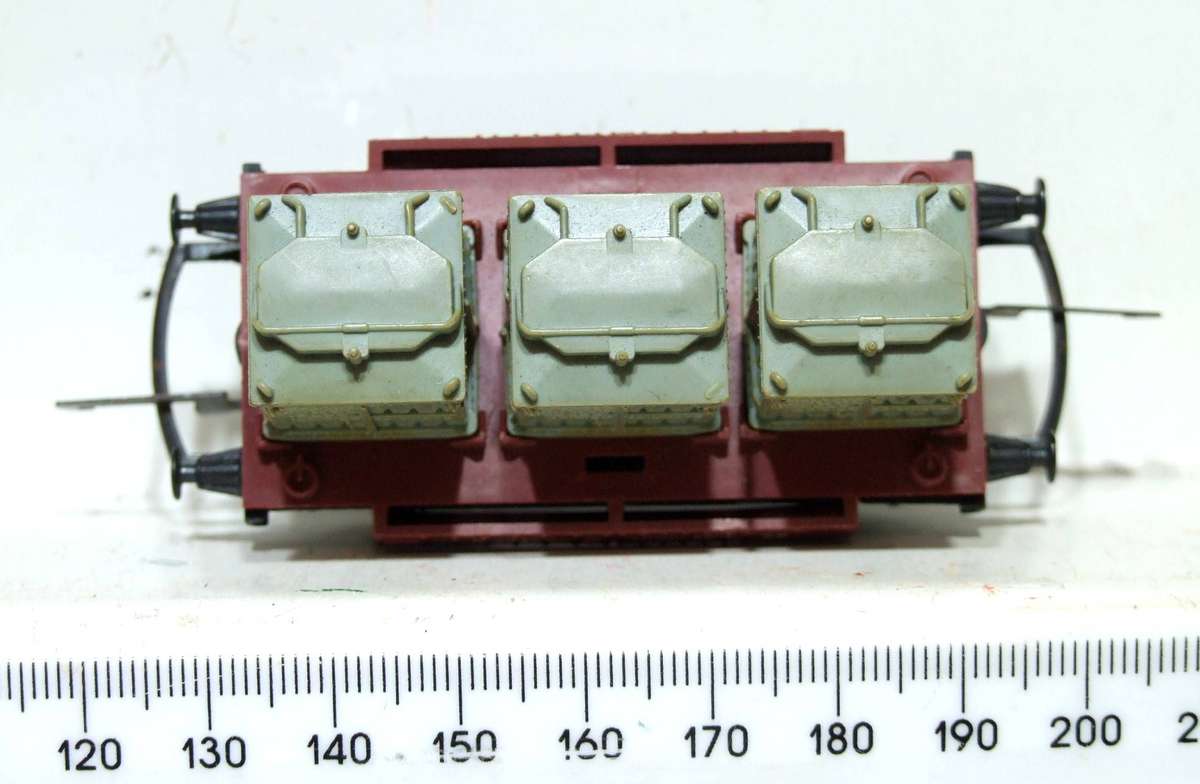 HORNBY OO: Vintage Small Container Car in Good, Boxed condition(England)