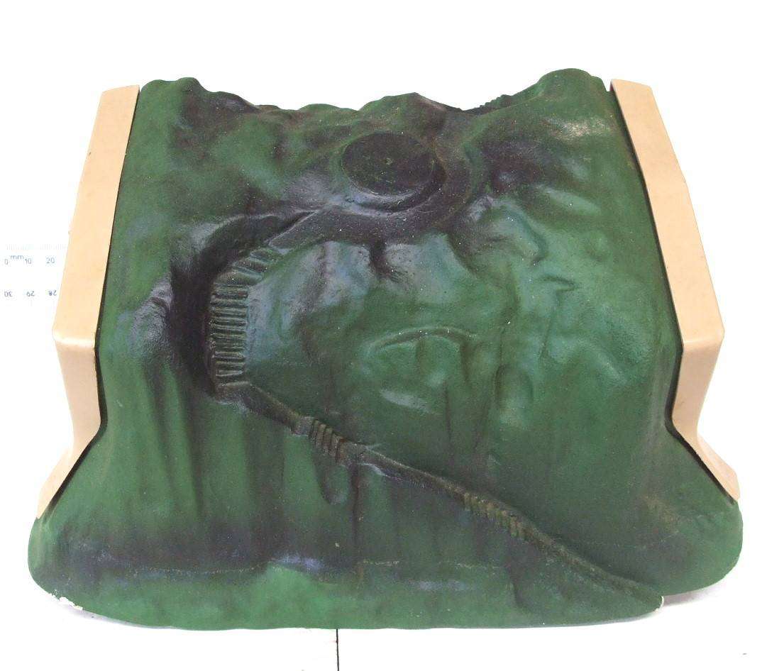 HORNBY OO: On Auction are these Two Plastic Tunnels in Good Boxed Used Condition.(GR)