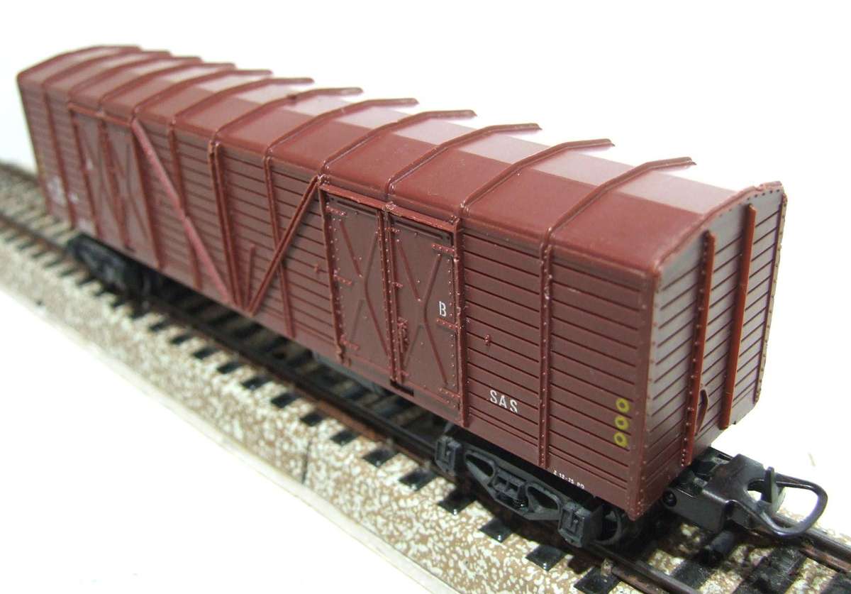 LIMA HO: Vintage Brown OZ Wagon in Good, Un-Boxed Condition (Italy)