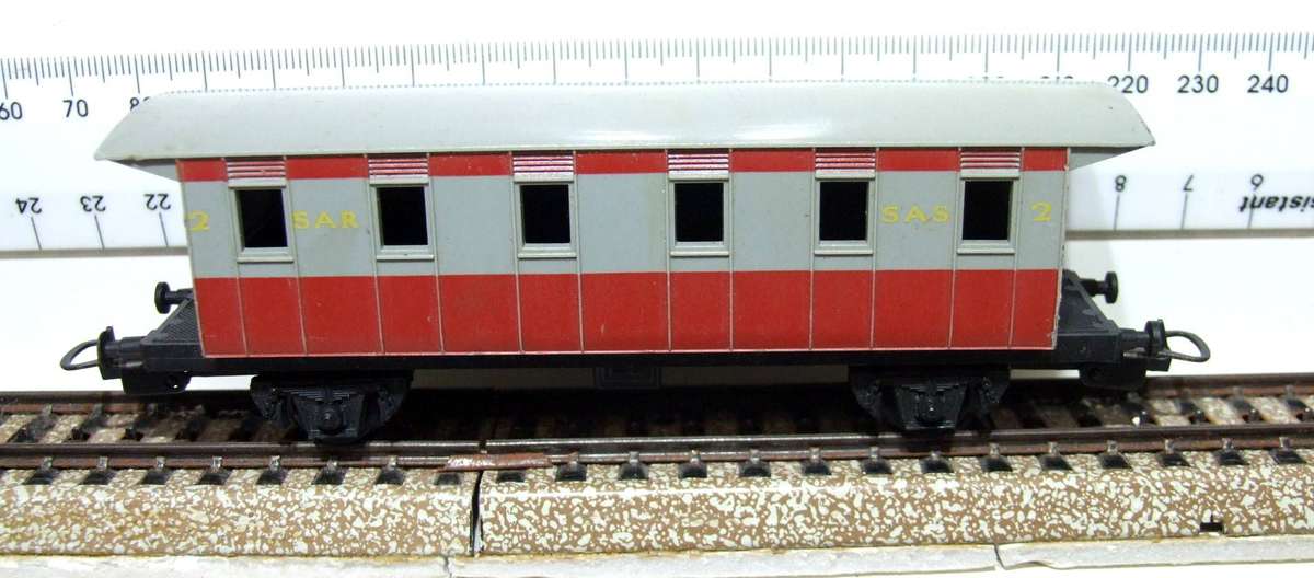 LIMA HO:  Vintage SAR Junior Passenger Coach without Emblem in Good Un-Boxed condition (Italy)