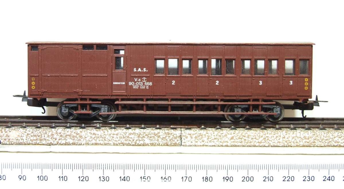 LIMA HO: SAR V8 Guards Van in Fair, Used, Un-Boxed Condition(Italy)