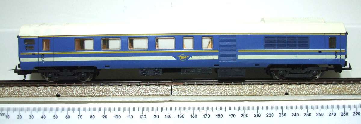LIMA HO: SAR `Blue Train" 1st Class Composite Coach in Fair un-boxed condition(Italy)