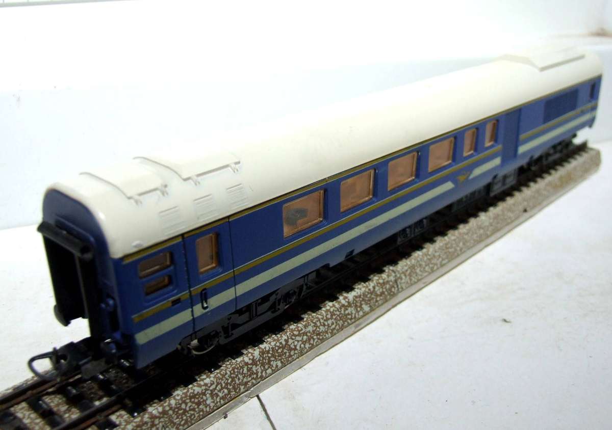 LIMA HO: SAR `Blue Train" 1st Class Composite Coach in Fair un-boxed condition(Italy)