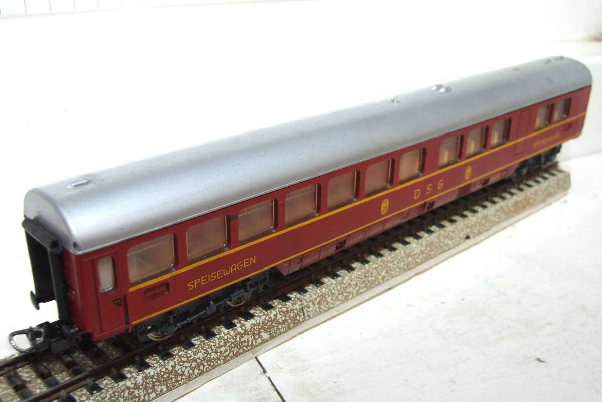 LIMA HO: DSG "Speisewagen" 1st Class Dining Coach in Good un-boxed condition(Italy)