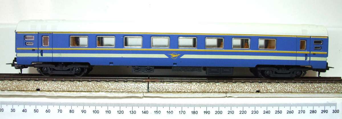 LIMA HO: SAR `Blue Train" 1st Class Passenger Coach in Good un-boxed condition(Italy)