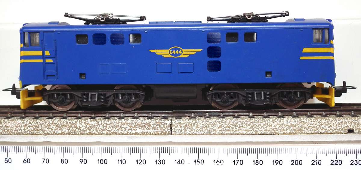 LIMA HO:  SAR `Blue Train` E5 Dummy Loco with Lights  in Good Un-Boxed Operational condition.(Italy)