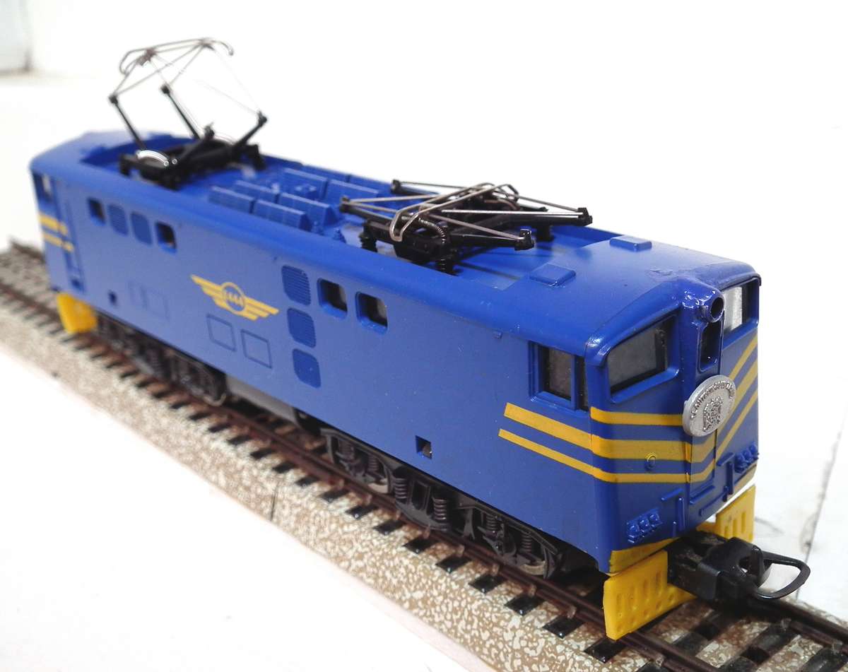 LIMA HO:  SAR `Blue Train` E5 Dummy Loco with Lights  in Good Un-Boxed Operational condition.(Italy)