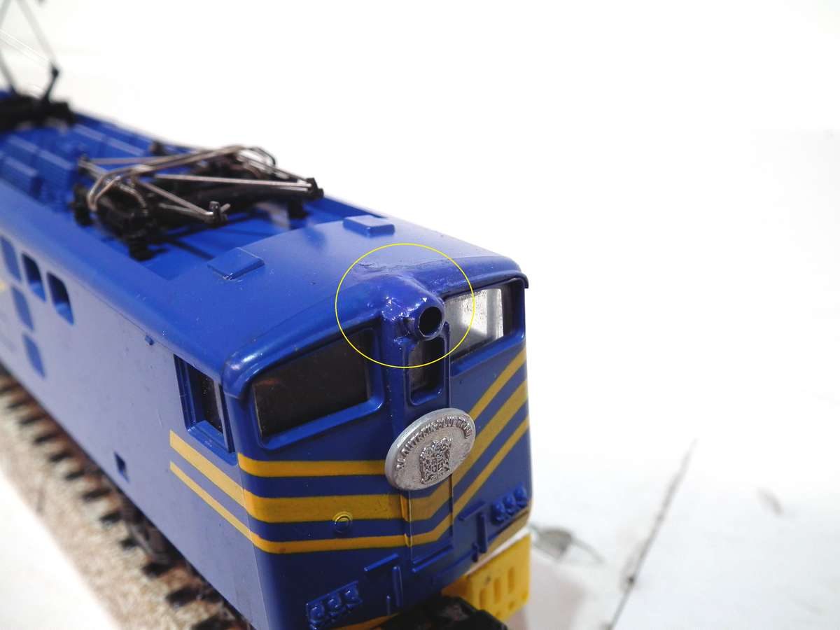 LIMA HO:  SAR `Blue Train` E5 Dummy Loco with Lights  in Good Un-Boxed Operational condition.(Italy)