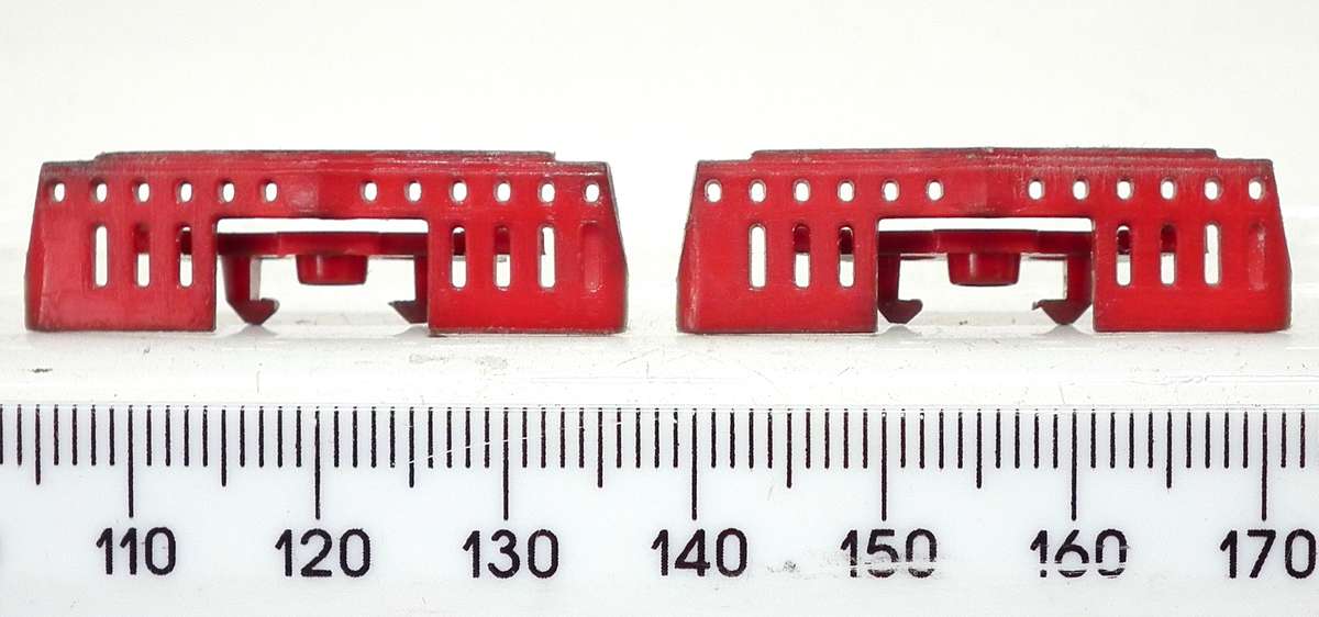 LIMA HO: SAR E5 `Trans Karoo` Locomotive cowcatchers in Good un-boxed condition for Parts.(Italy)