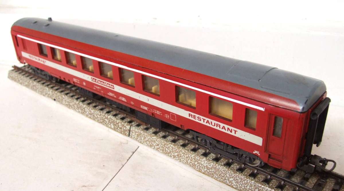 LIMA HO: Vintage "Le Capitol" Dining Coach in Good un-boxed condition(Italy)