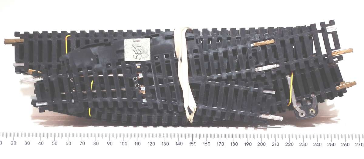 LIMA HO:  22pc Oval Metal Track with Turnout and Buffer Stop in Good Used Condition.(Italy)