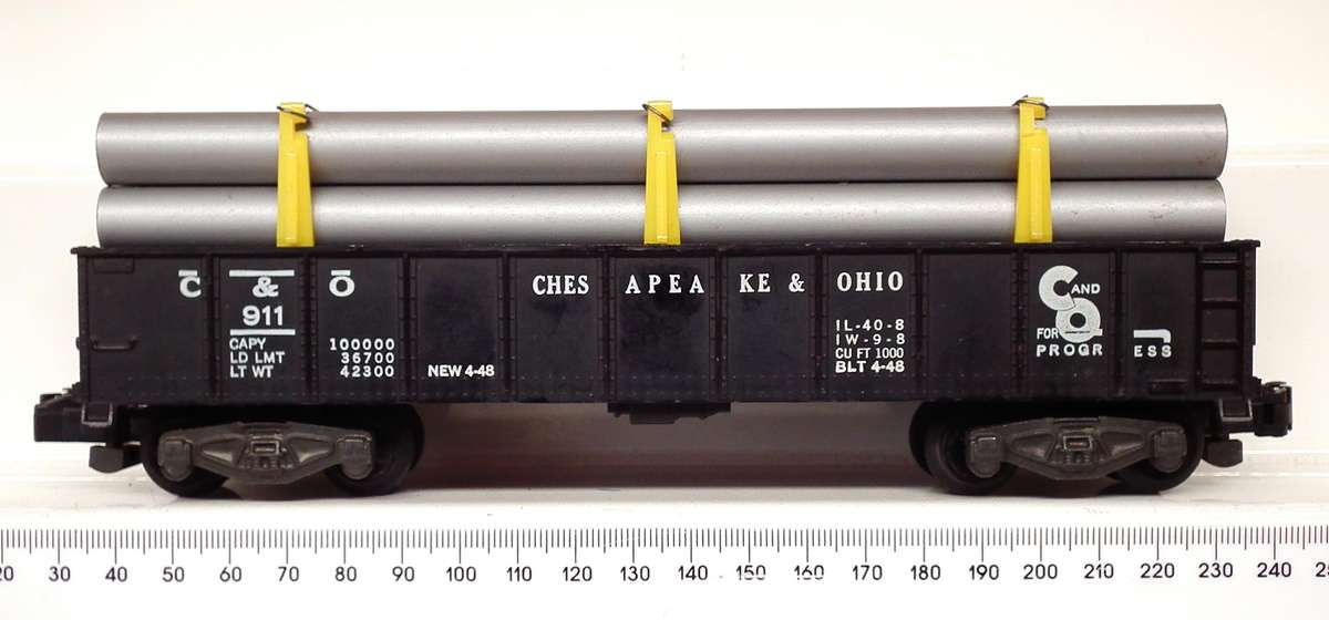 AMERICAN FLYER S:  Vintage C & O Gondola with Pipe Load in Good Un-Boxed condition(USA)