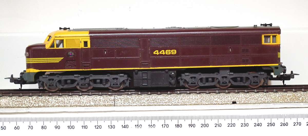 LIMA HO:  6 Axile ALCO DL 500 Diesel Loco in Fair Un-Boxed Operational condition.(Italy)