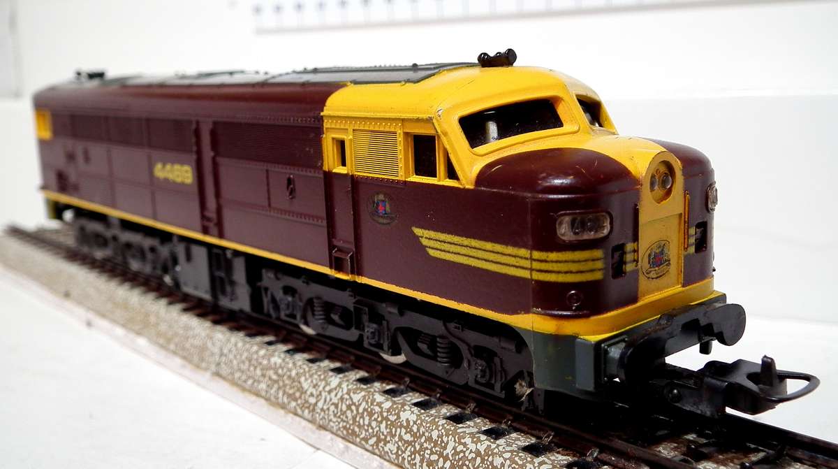 LIMA HO:  6 Axile ALCO DL 500 Diesel Loco in Fair Un-Boxed Operational condition.(Italy)