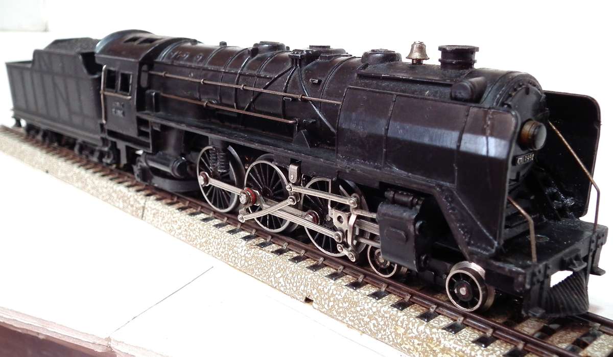 FLEISCHMANN HO: Very Heavy All Metal Vintage 4-6-2 Steam Loco in Good Running Condition.