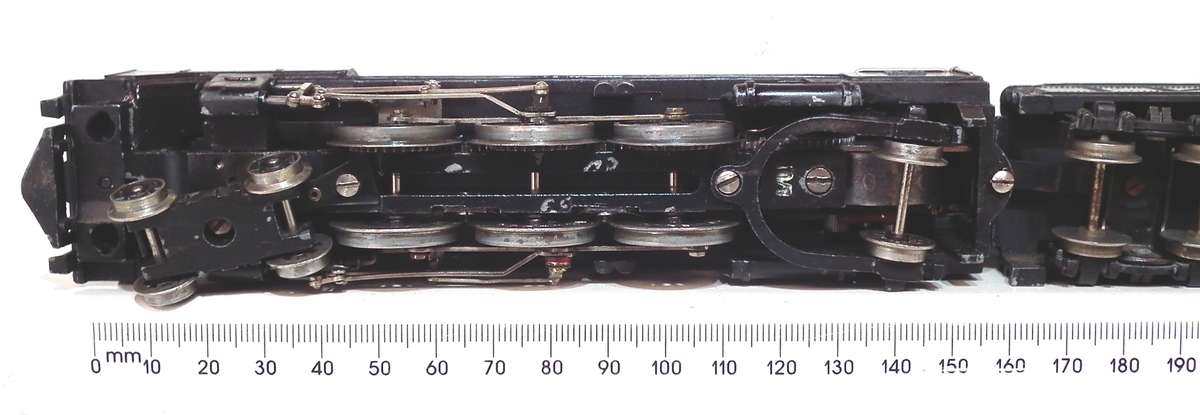 FLEISCHMANN HO: Very Heavy All Metal Vintage 4-6-2 Steam Loco in Good Running Condition.