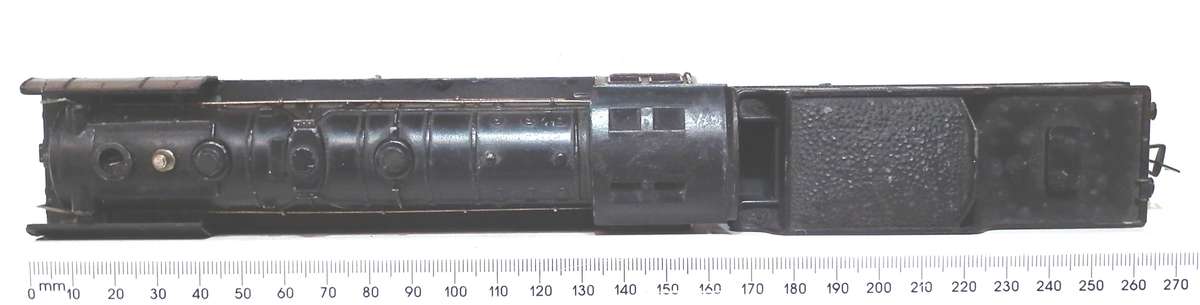 FLEISCHMANN HO: Very Heavy All Metal Vintage 4-6-2 Steam Loco in Good Running Condition.