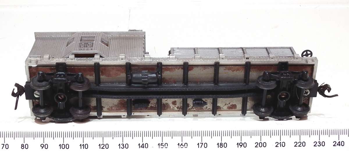 ATHEARN HO:  Vintage SF Track Maintenance Car in Good Un-Boxed condition.