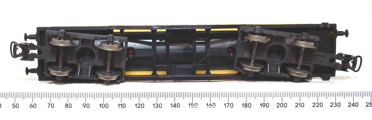 LIMA HO:  BUTAN GAS Tanker Car in Good Un-Boxed condition.(Italy)