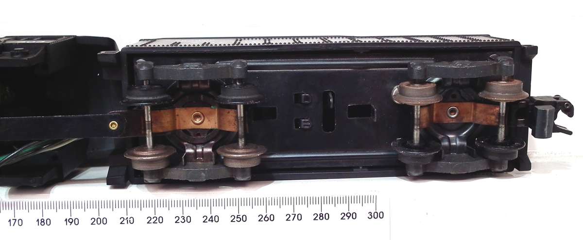 AMERICAN FLYER S:  Vintage 4-4-2 AC Steam Loco(303) with Tender in Very Good Un-Boxed condition(USA)