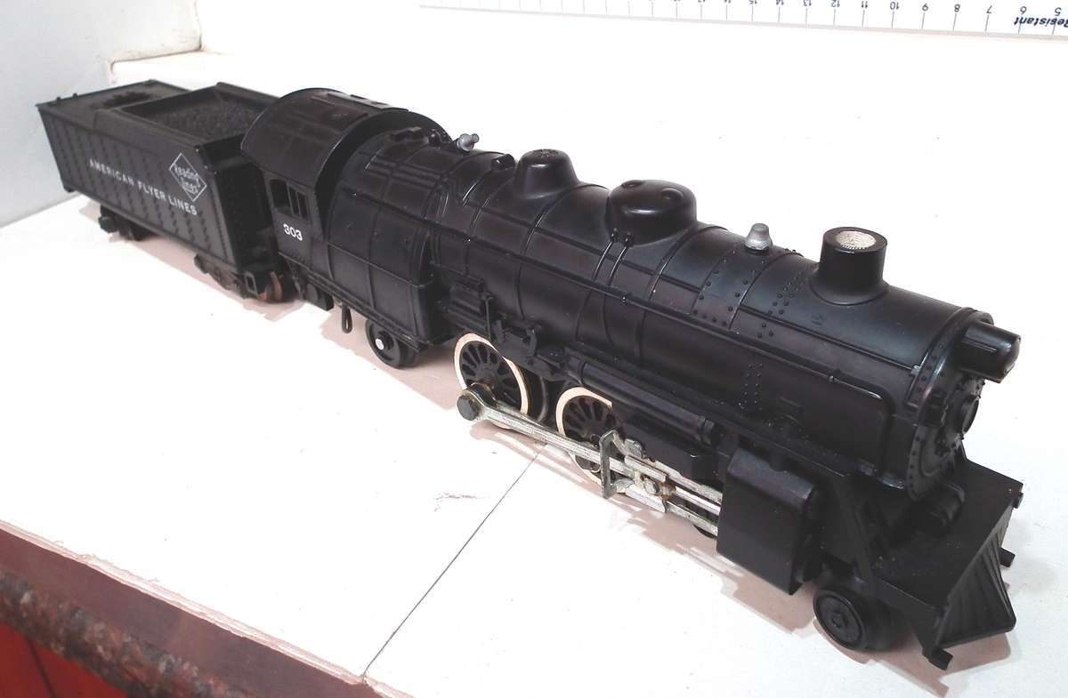 AMERICAN FLYER S:  Vintage 4-4-2 AC Steam Loco(303) with Tender in Very Good Un-Boxed condition(USA)
