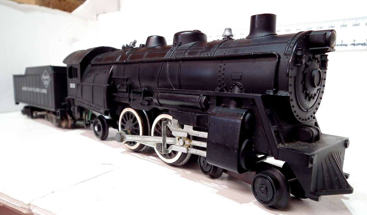 AMERICAN FLYER S:  Vintage 4-4-2 AC Steam Loco(303) with Tender in Very Good Un-Boxed condition(USA)
