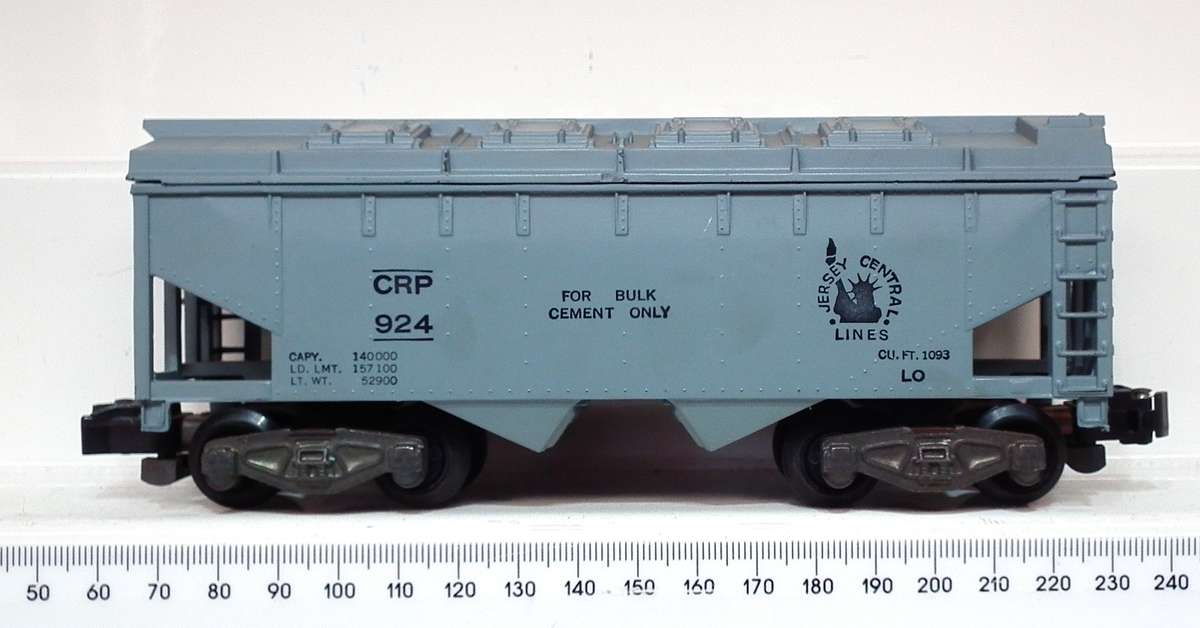 AMERICAN FLYER S:  Vintage 924 Cement Car in Excellent Boxed condition(USA)